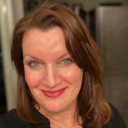 Robyn Hussa Farrell