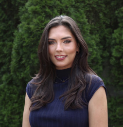 Chloe Derian