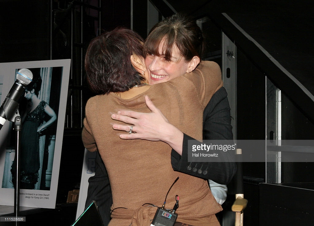 Julia Roberts and Lyndell Quiyou, honoree