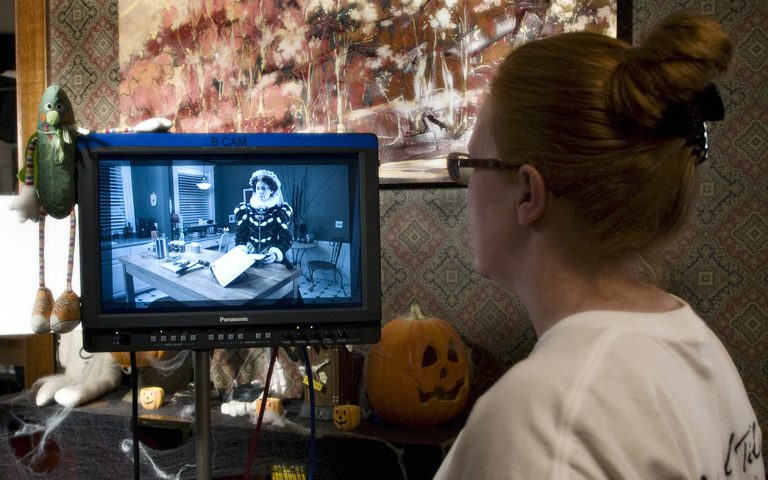 The J Lounge interviews Filmmaker Sarah Knight (The J Lounge podcast)